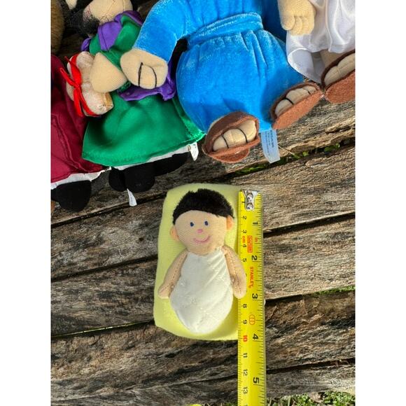 Vintage DMCP Plush Nativity Set - Picture 15 of 15